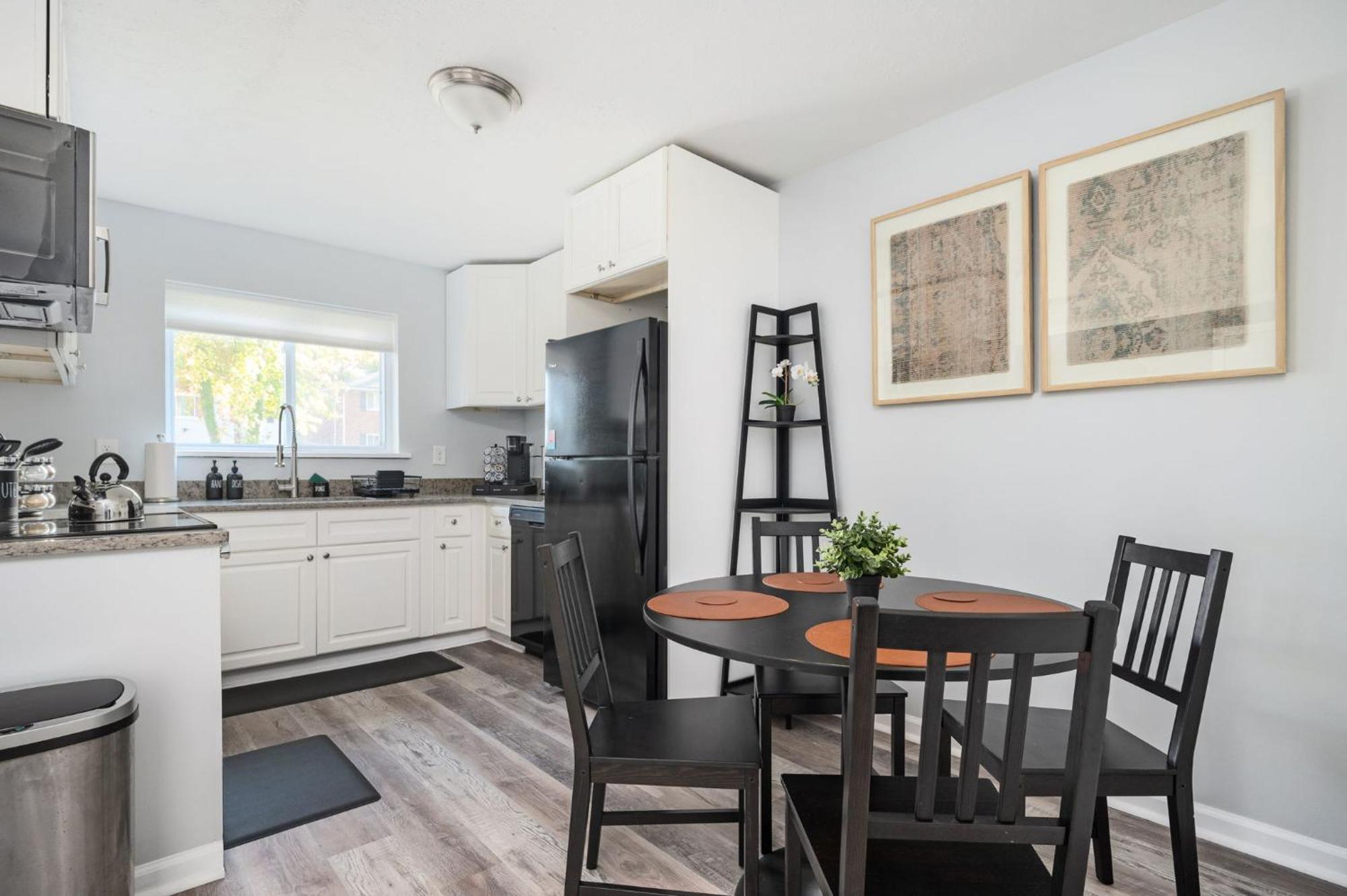 Quiet & Quaint Apartment, 5 Mins To Airport And 15 Mins To Downtown 亚特兰大 外观 照片